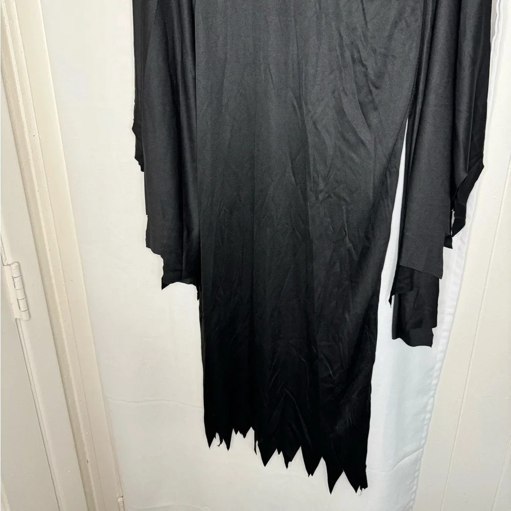 Halloween Hooded Robe - Picture 9 of 11